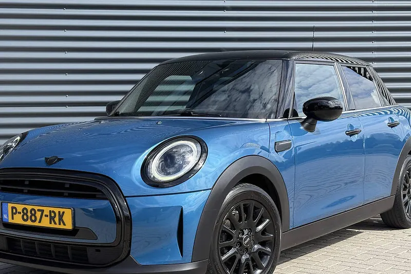 MINI Cooper (2022)