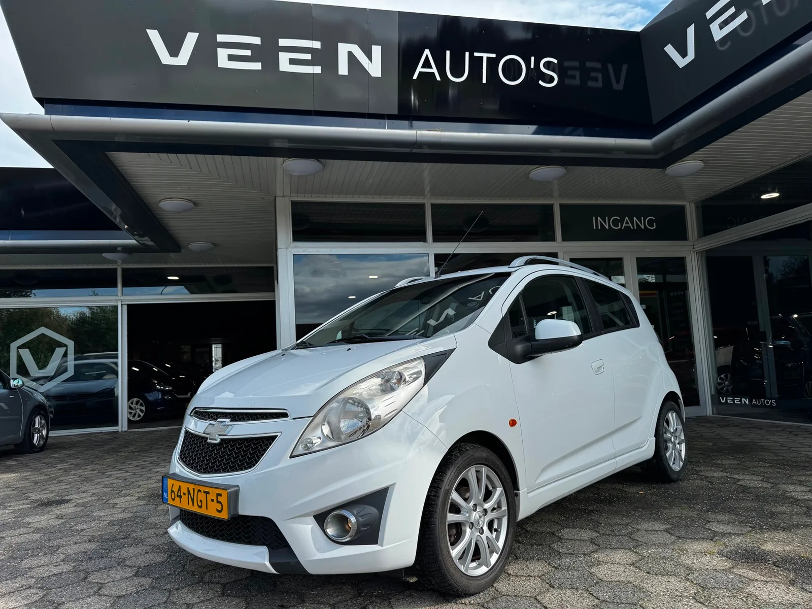 Chevrolet Spark (2010) — foto 1