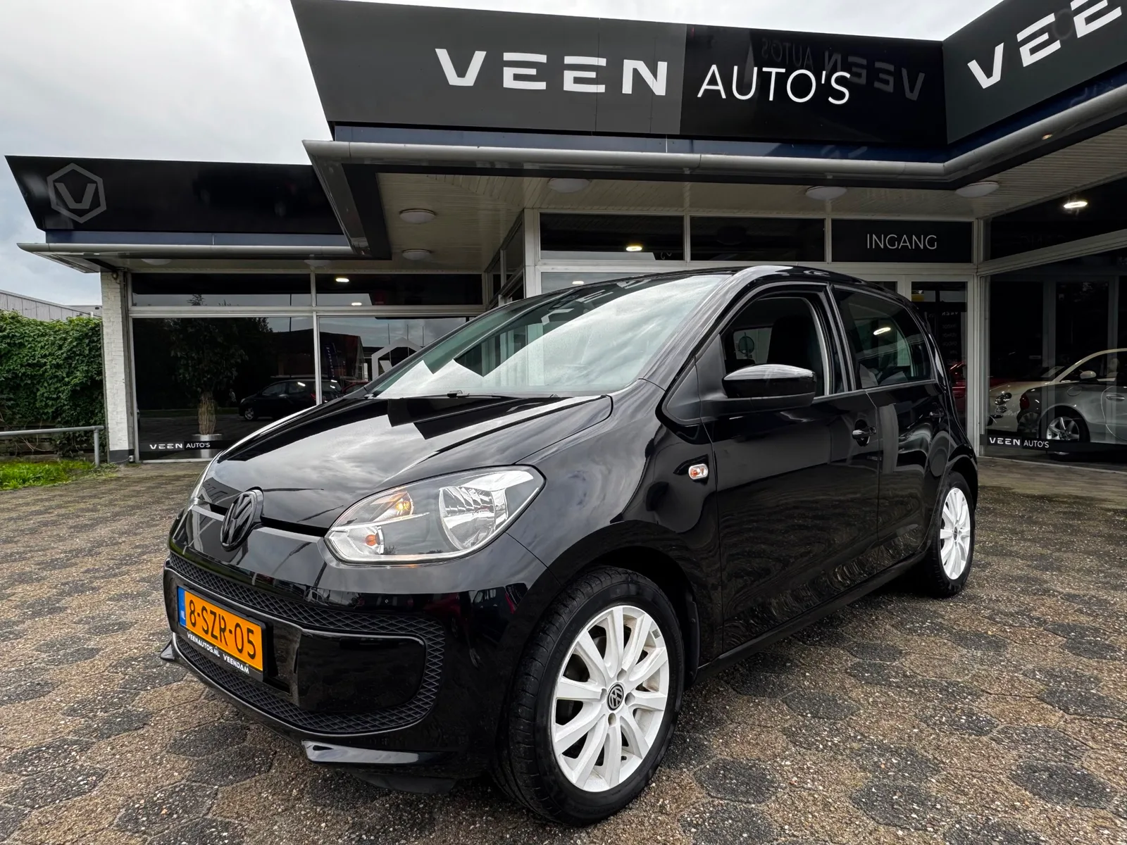 Volkswagen Up! (2014) — foto 1