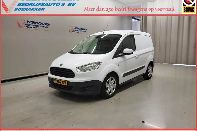 Ford Transit Courier (2017)
