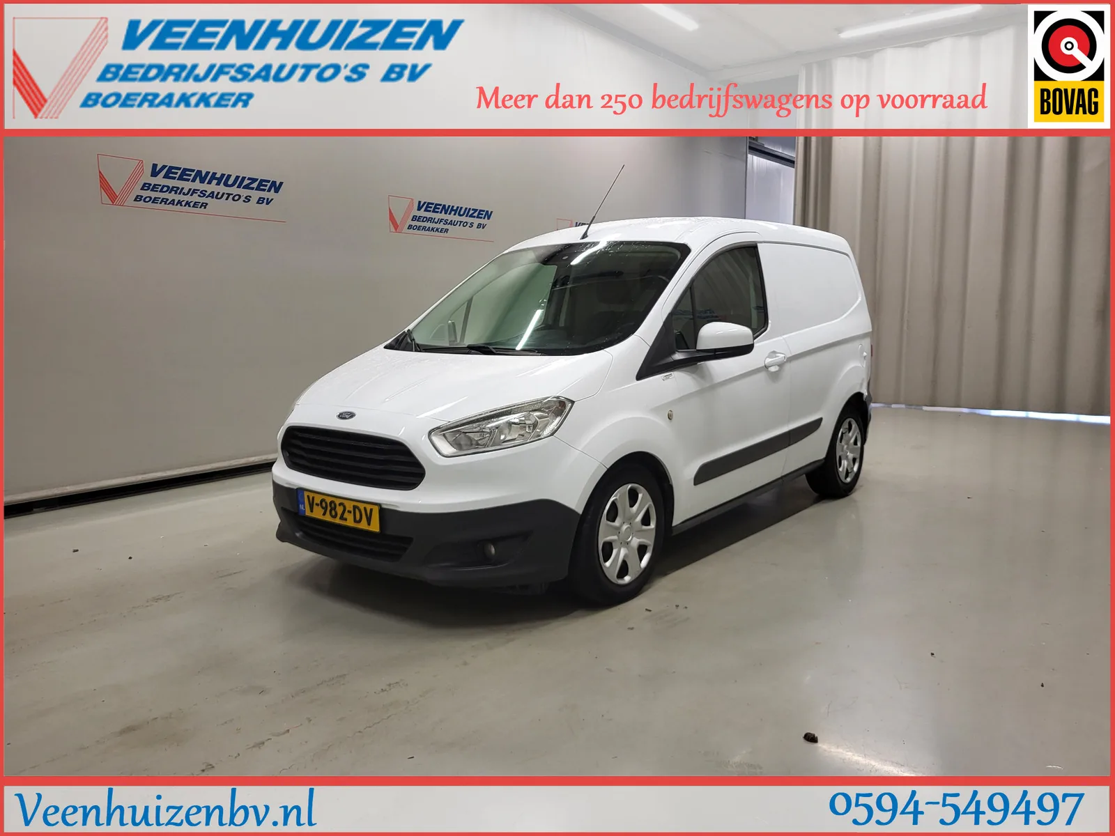 Ford Transit Courier (2017) — foto 1