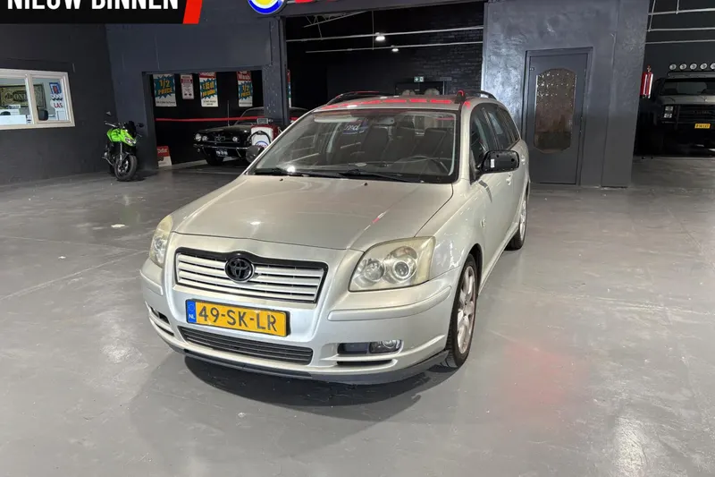 Toyota Avensis (2006)