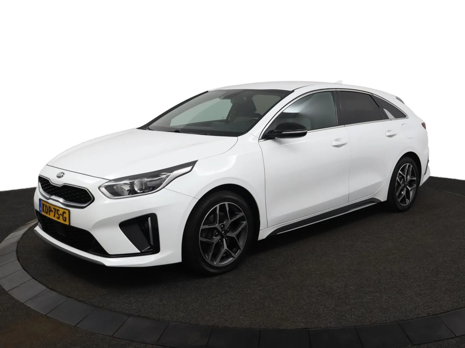 Kia ProCeed (2019) — foto 1