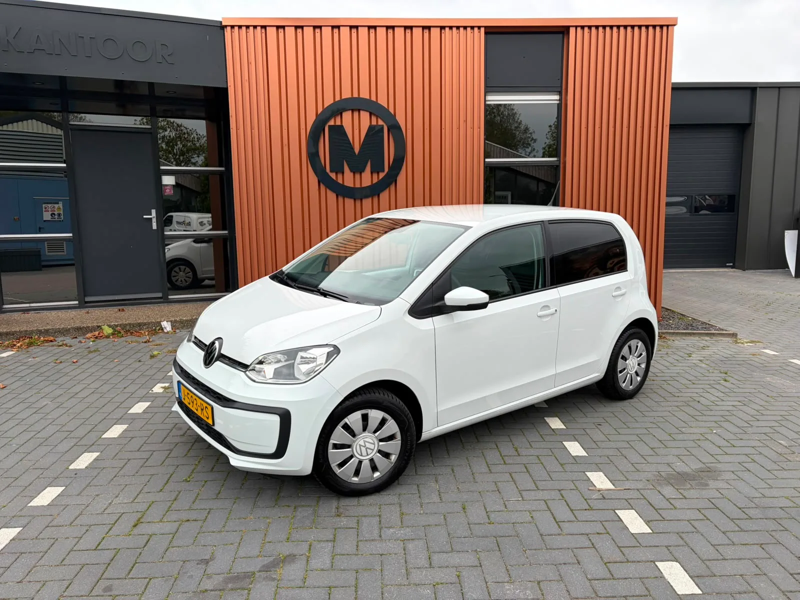 Volkswagen Up! (2020) — foto 1