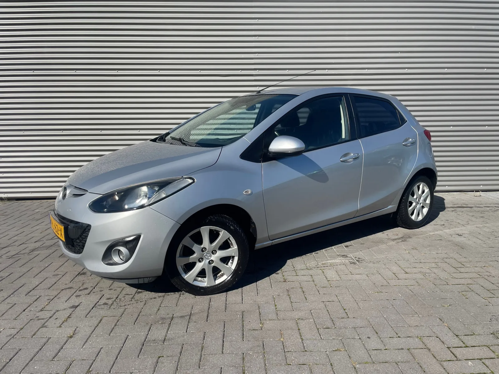 Mazda 2 (2010) — foto 1