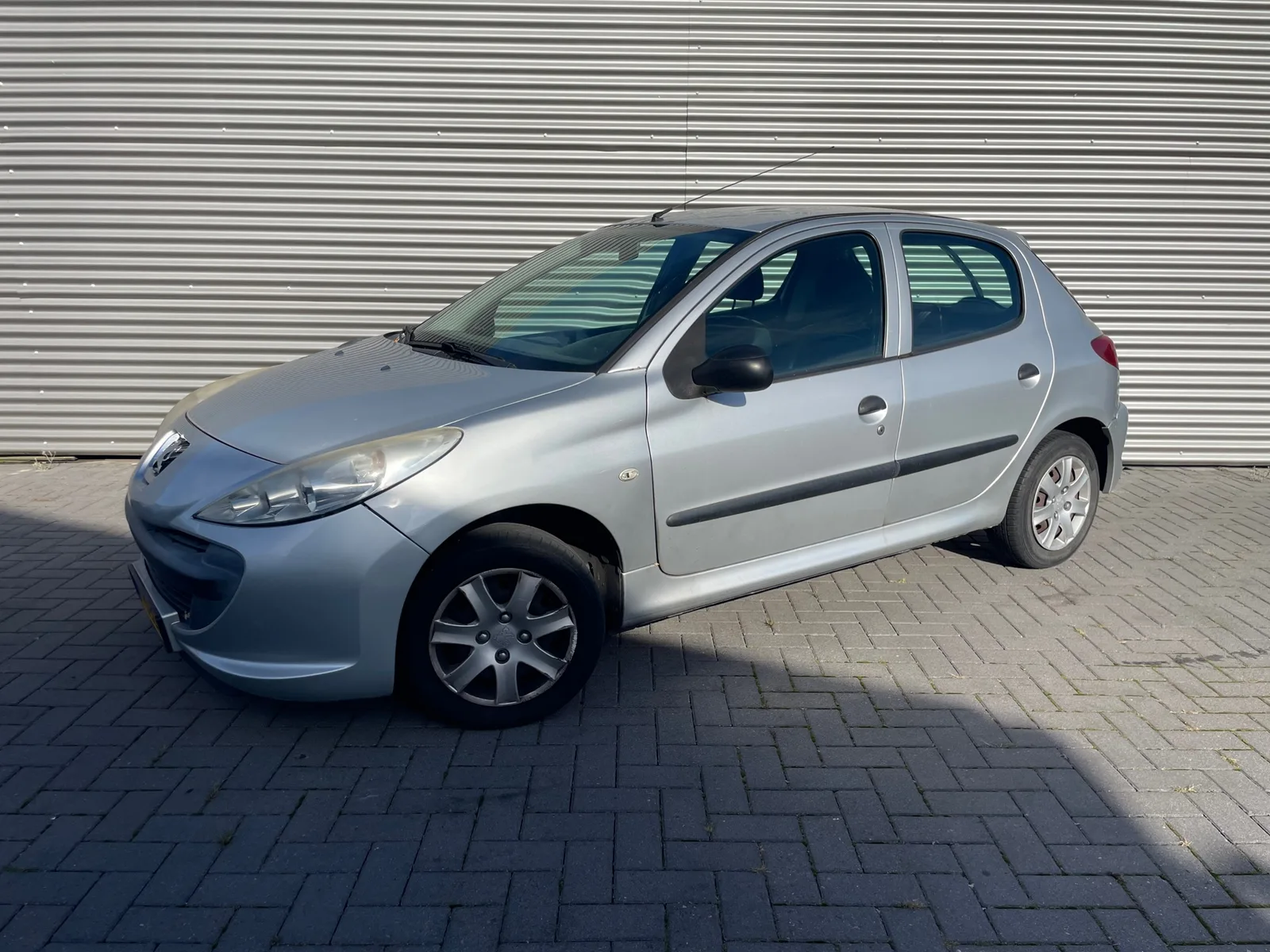 Peugeot 206+ (2009) — foto 1
