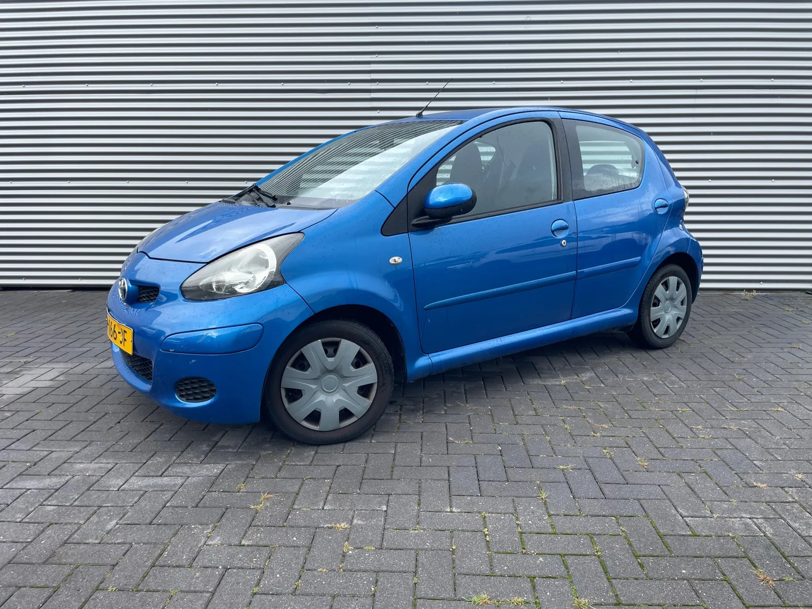 Toyota Aygo (2009) — foto 1