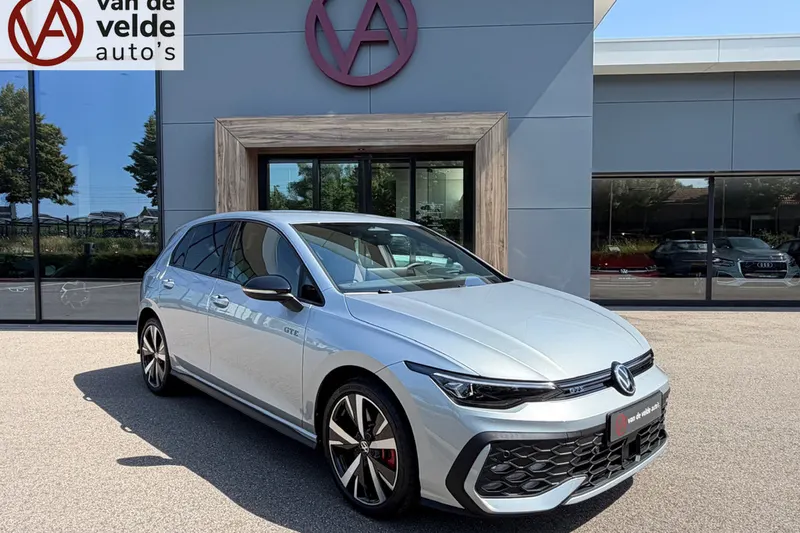 Volkswagen Golf (2025)