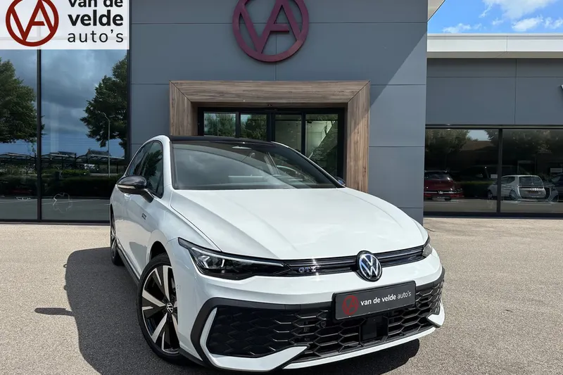 Volkswagen Golf (2025)