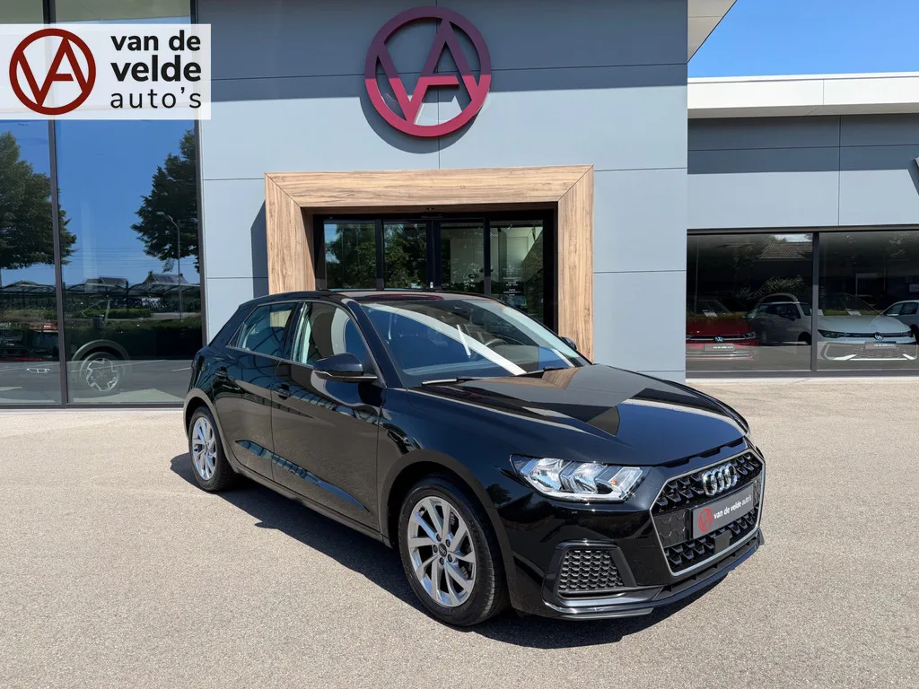 Audi A1 (2023) — foto 1