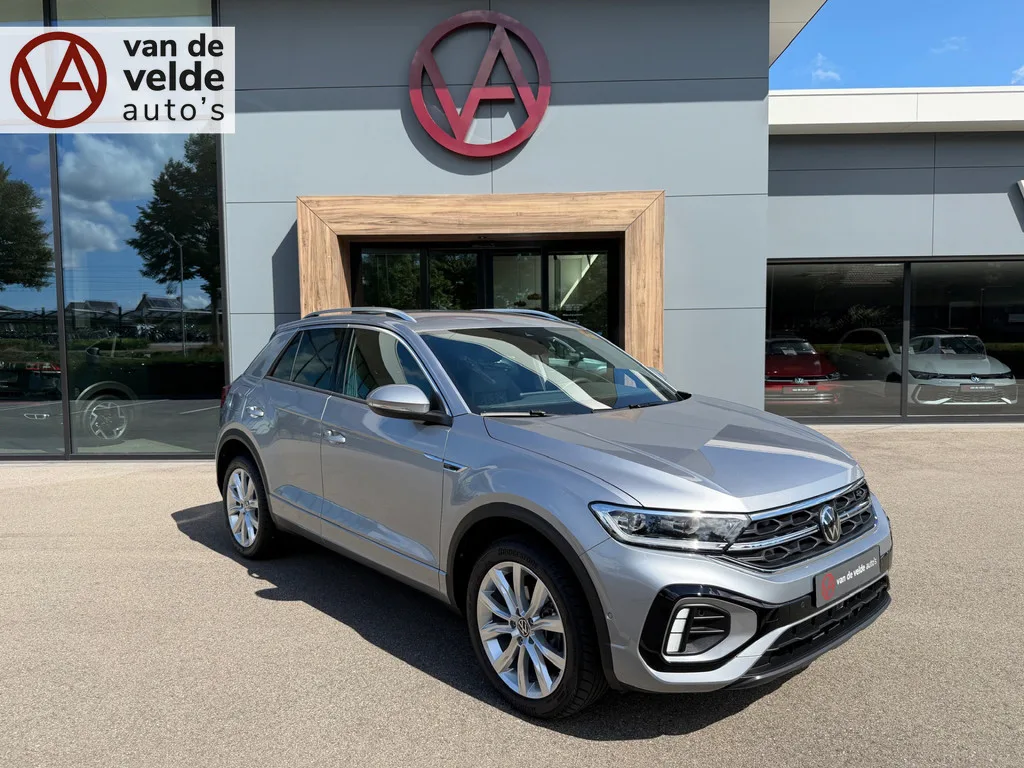 Volkswagen T-Roc (2025) — foto 1