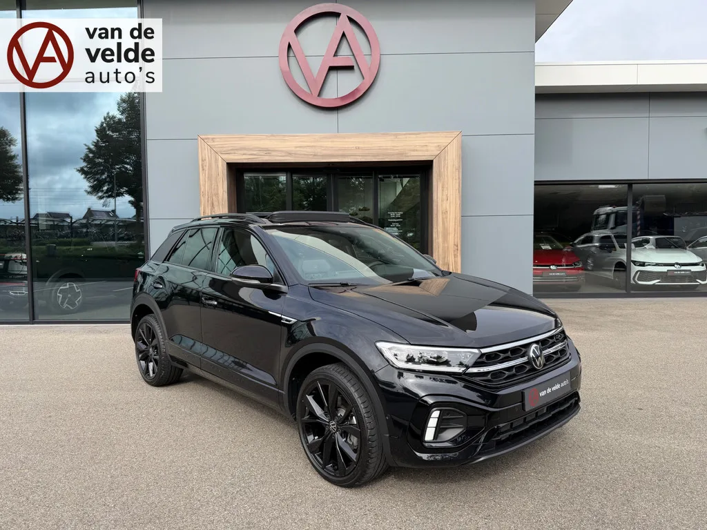 Volkswagen T-Roc (2025) — foto 1
