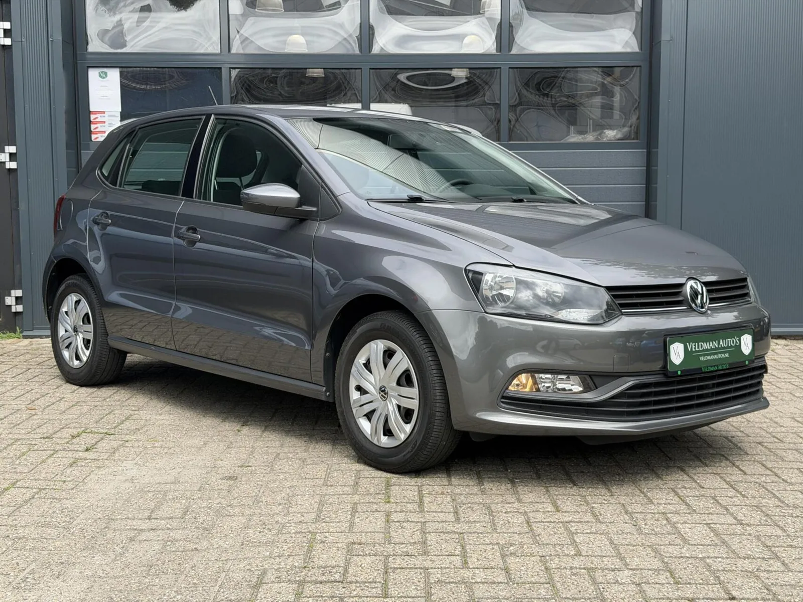 Volkswagen Polo (2016) — foto 1