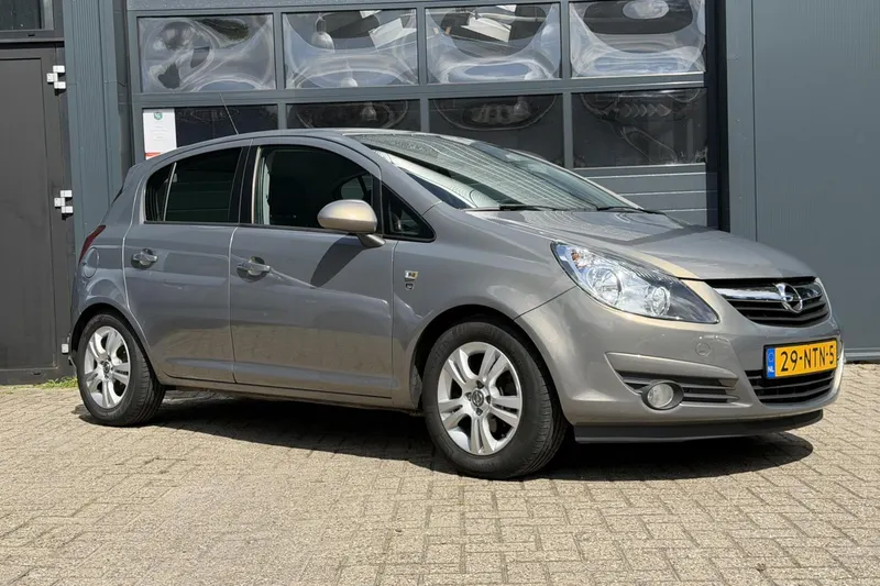Opel Corsa (2010)
