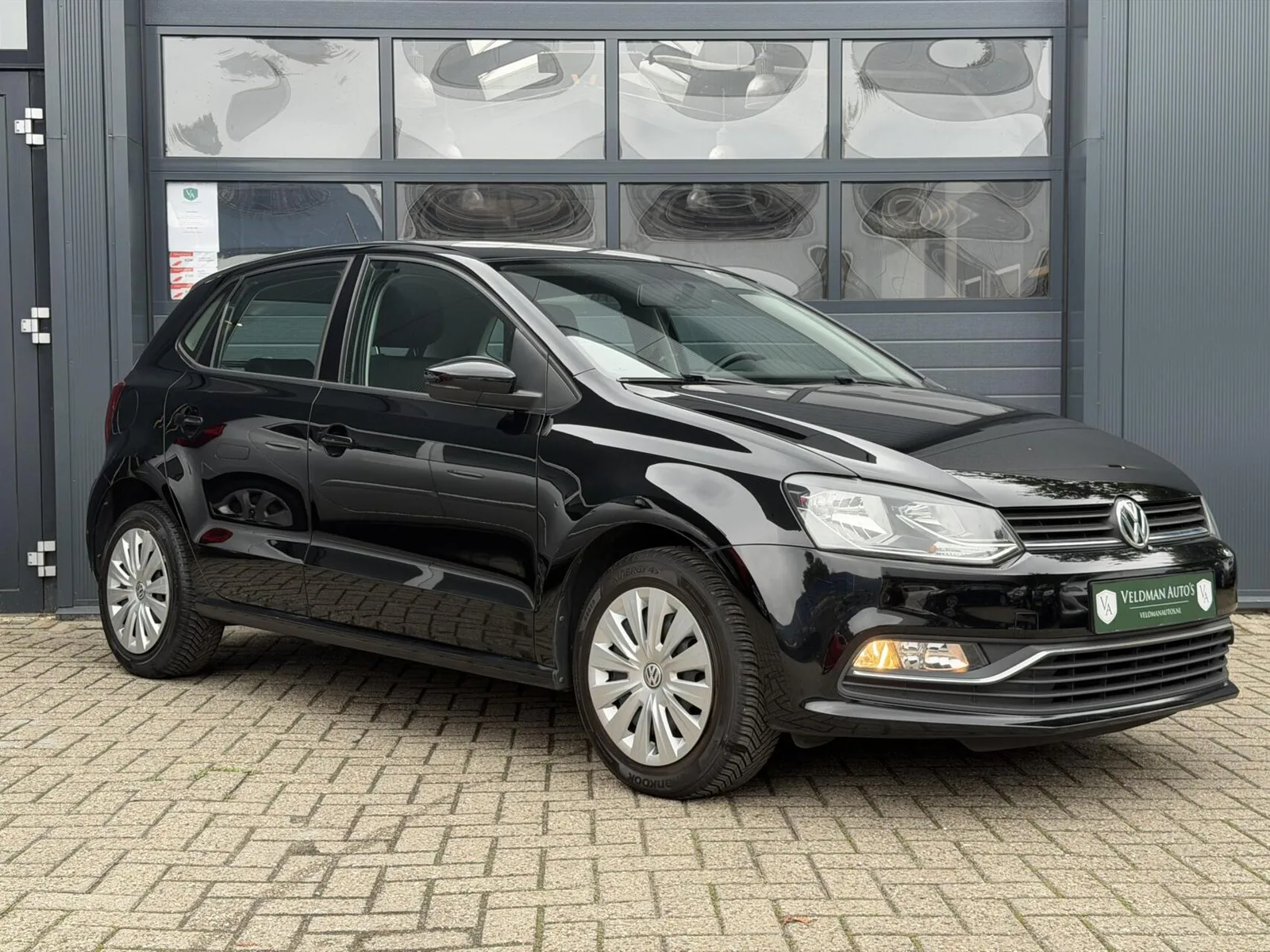 Volkswagen Polo (2016) — foto 1