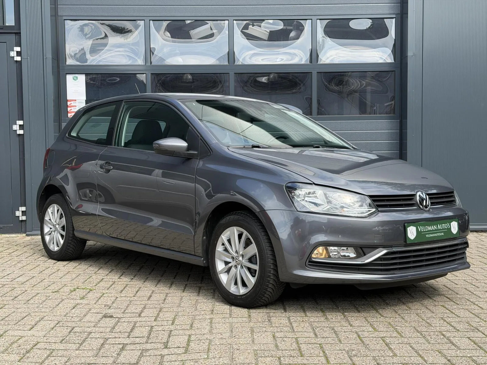 Volkswagen Polo (2016) — foto 1