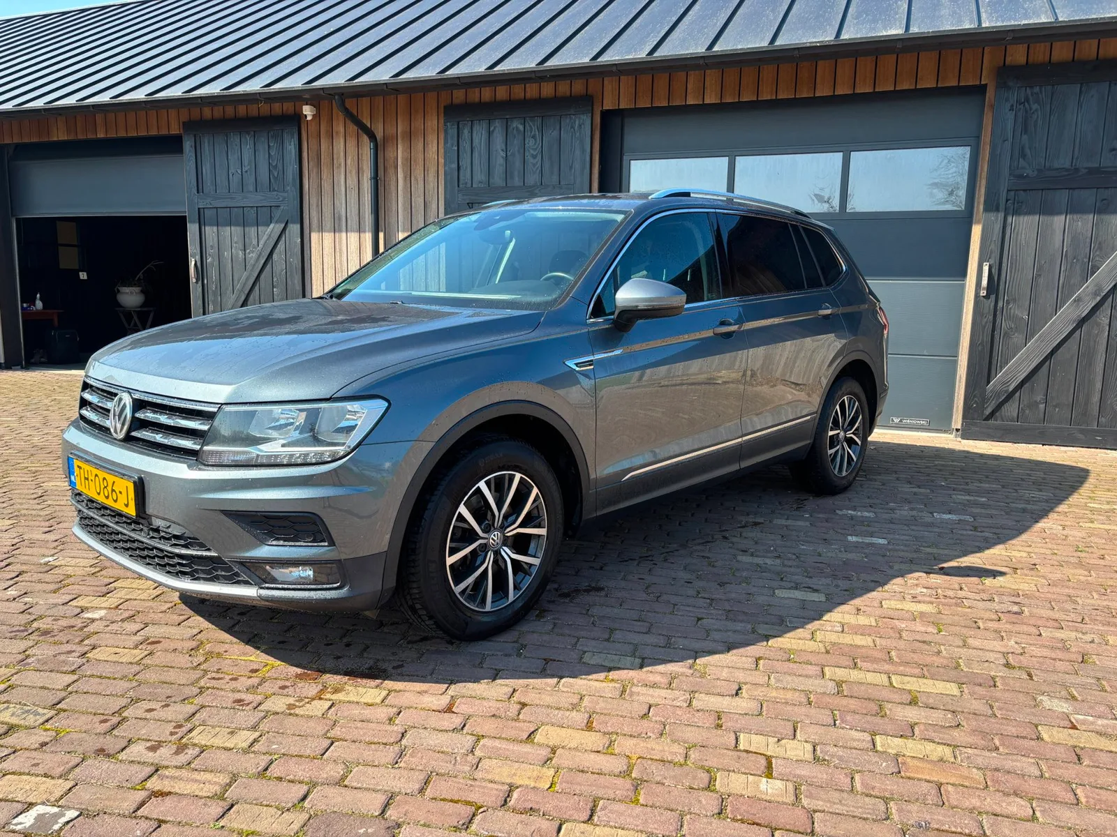 Volkswagen Tiguan All-Space (2018) — foto 1