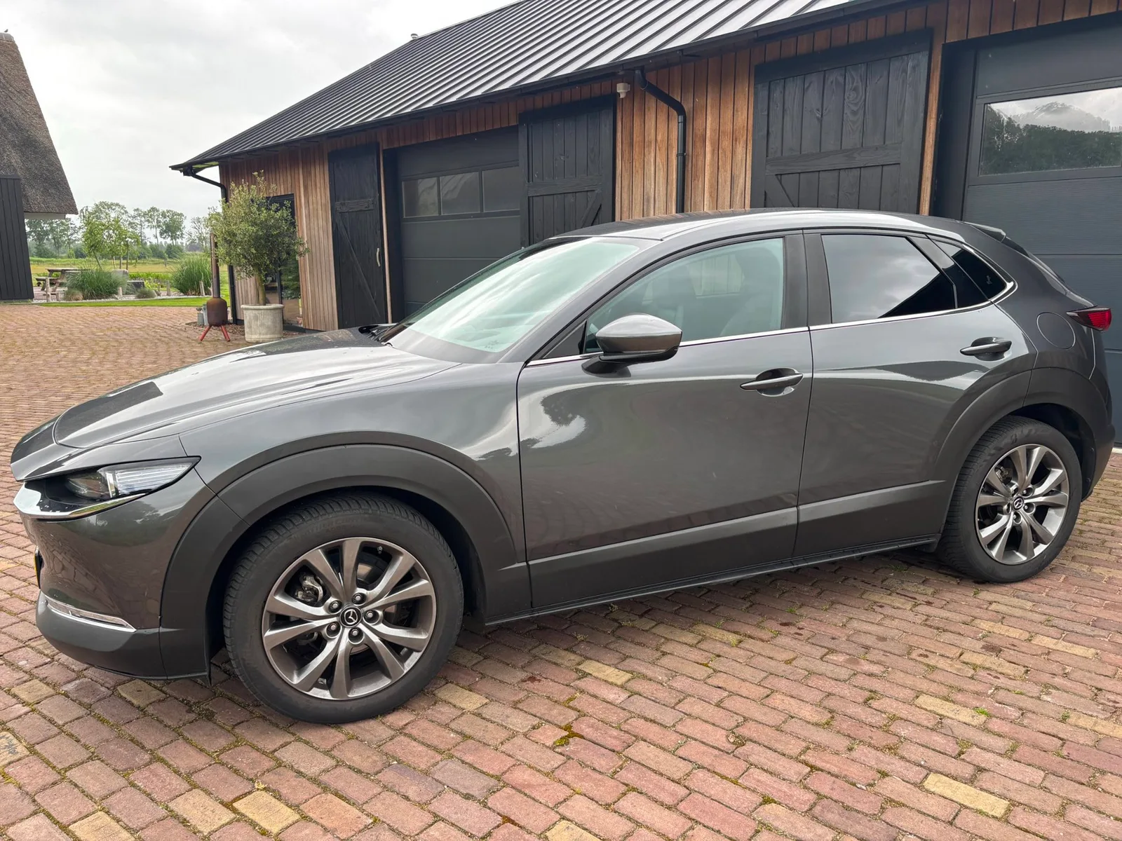 Mazda CX-30 (2020) — foto 1
