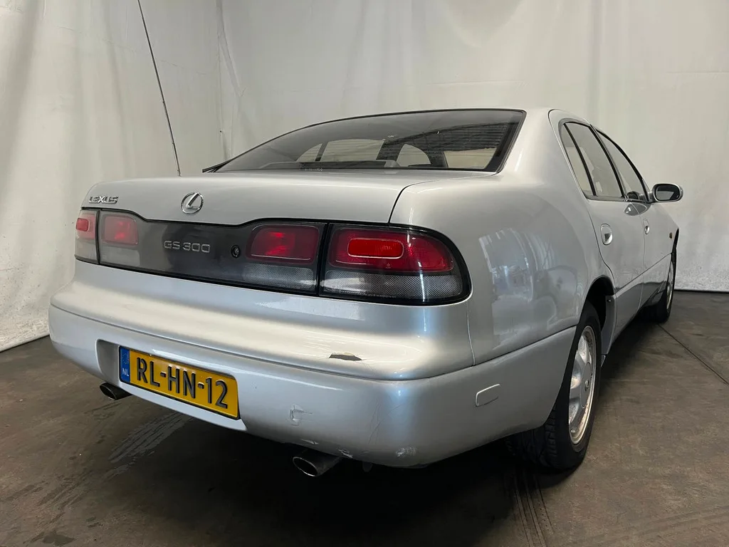 Lexus GS (1997) — foto 1