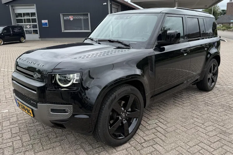Land Rover Defender (2022)