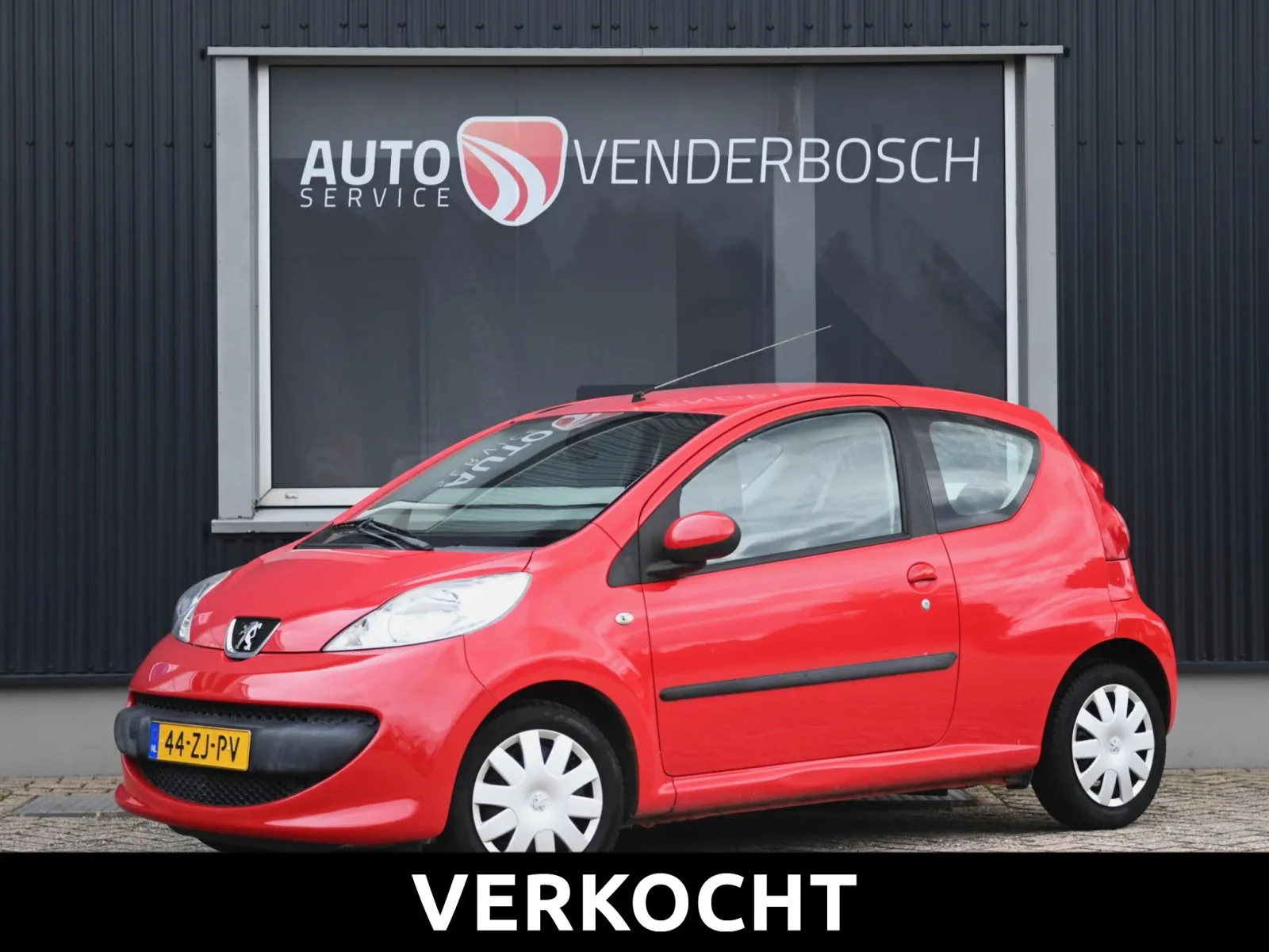 Peugeot 107 (2008) — foto 1