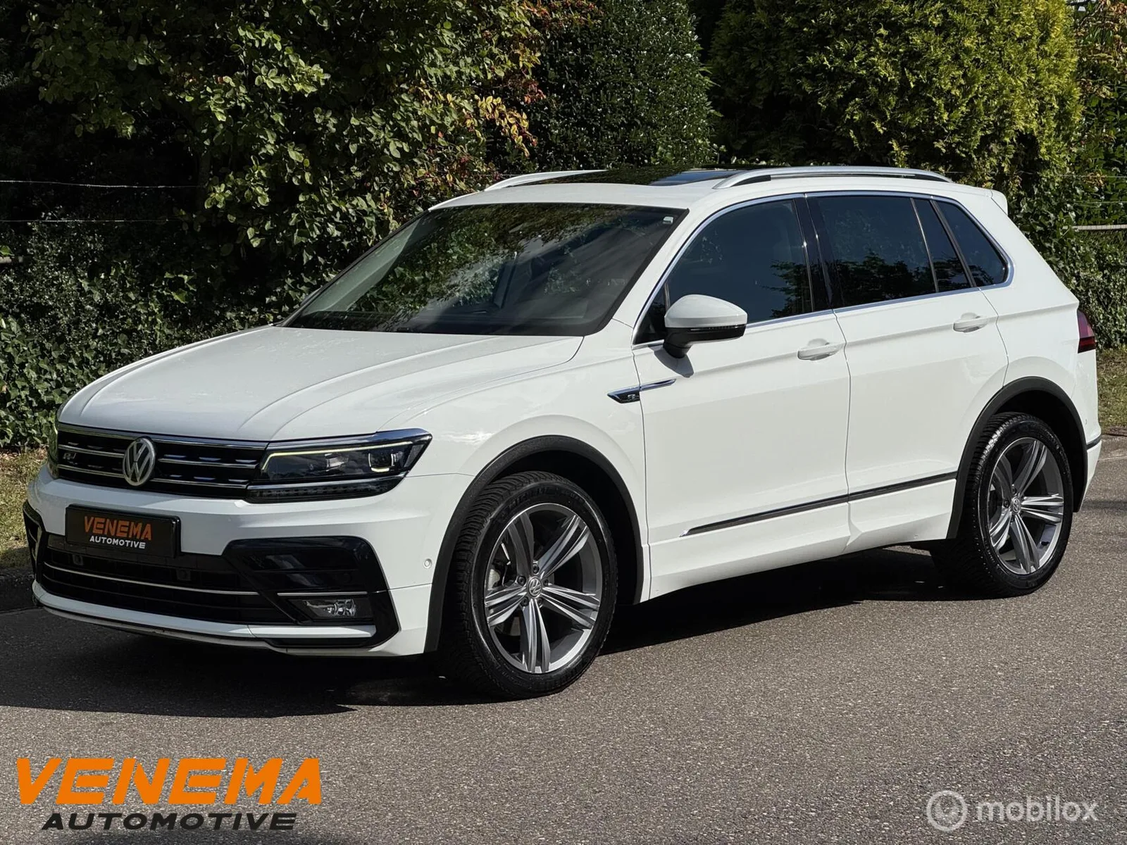 Volkswagen Tiguan/R-Line/DSG/Panodak/Virtual/ACC/Keyless/19"LM/144k (2019) — foto 1