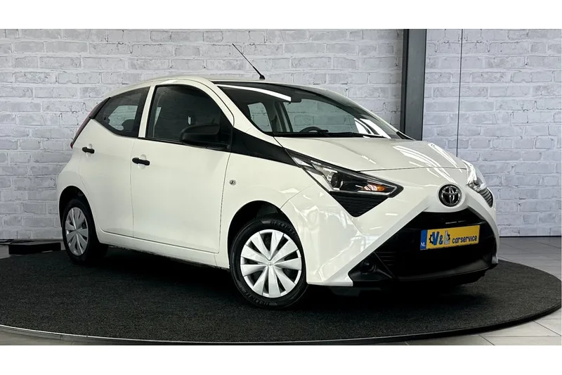 Toyota Aygo (2020) — foto 1