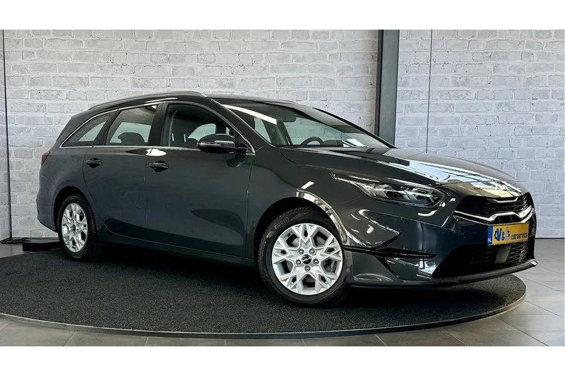 Kia Ceed (2024) — foto 1