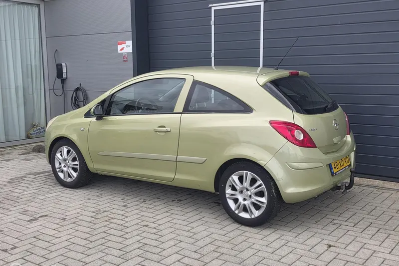 Opel Corsa (2007)