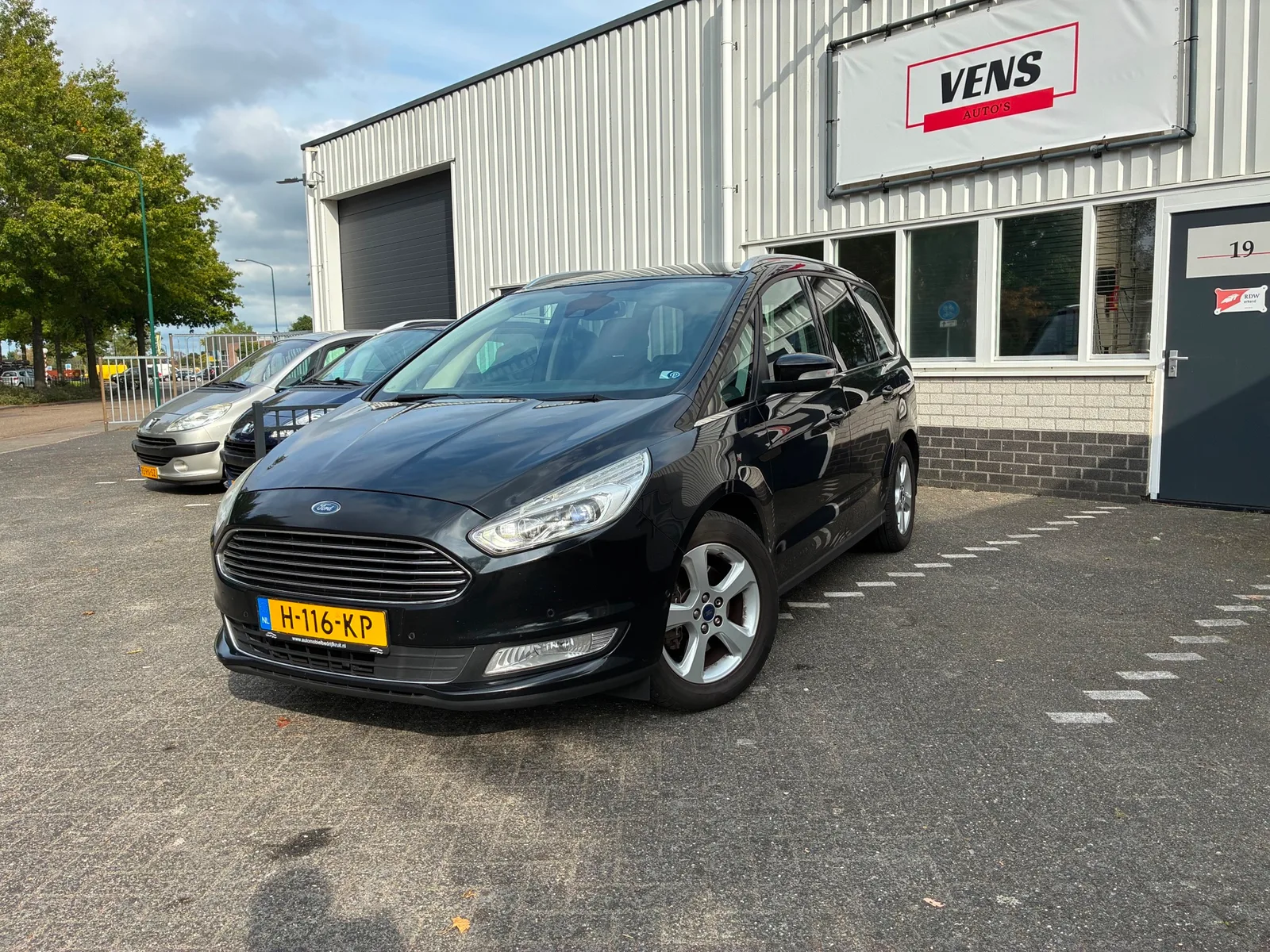 Ford Galaxy (2015) — foto 1