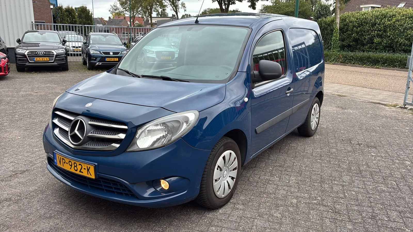 Mercedes-Benz Citan (2015) — foto 1