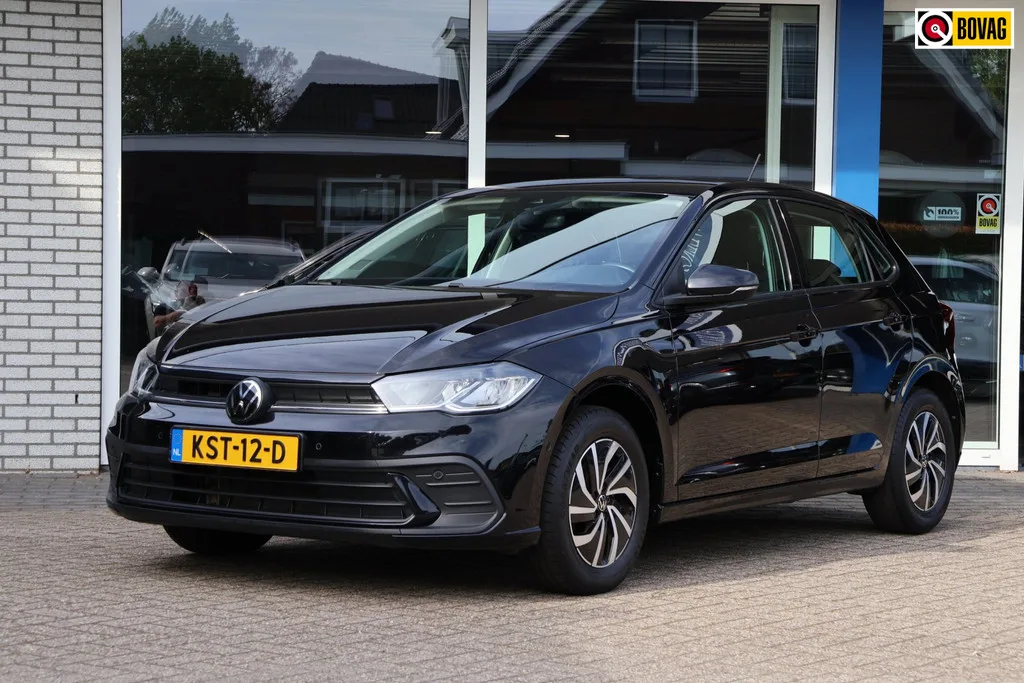 Volkswagen Polo (2023) — foto 1