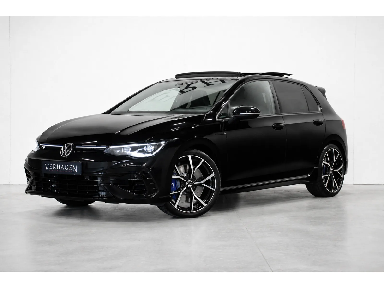 Volkswagen Golf (2021) — foto 1