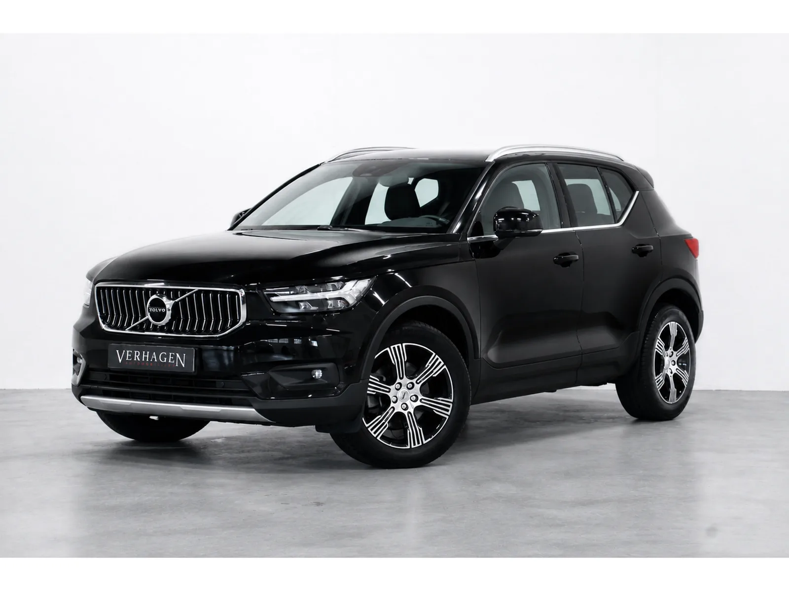 Volvo XC40 (2018) — foto 1