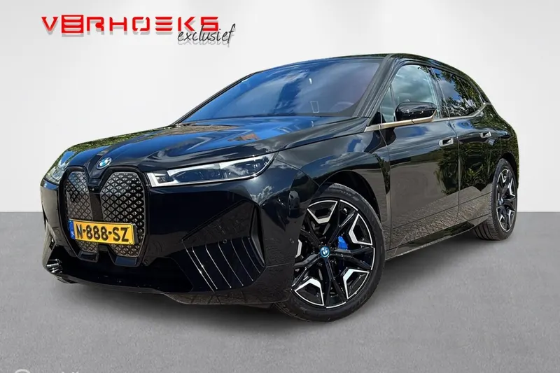 BMW iX (2021)