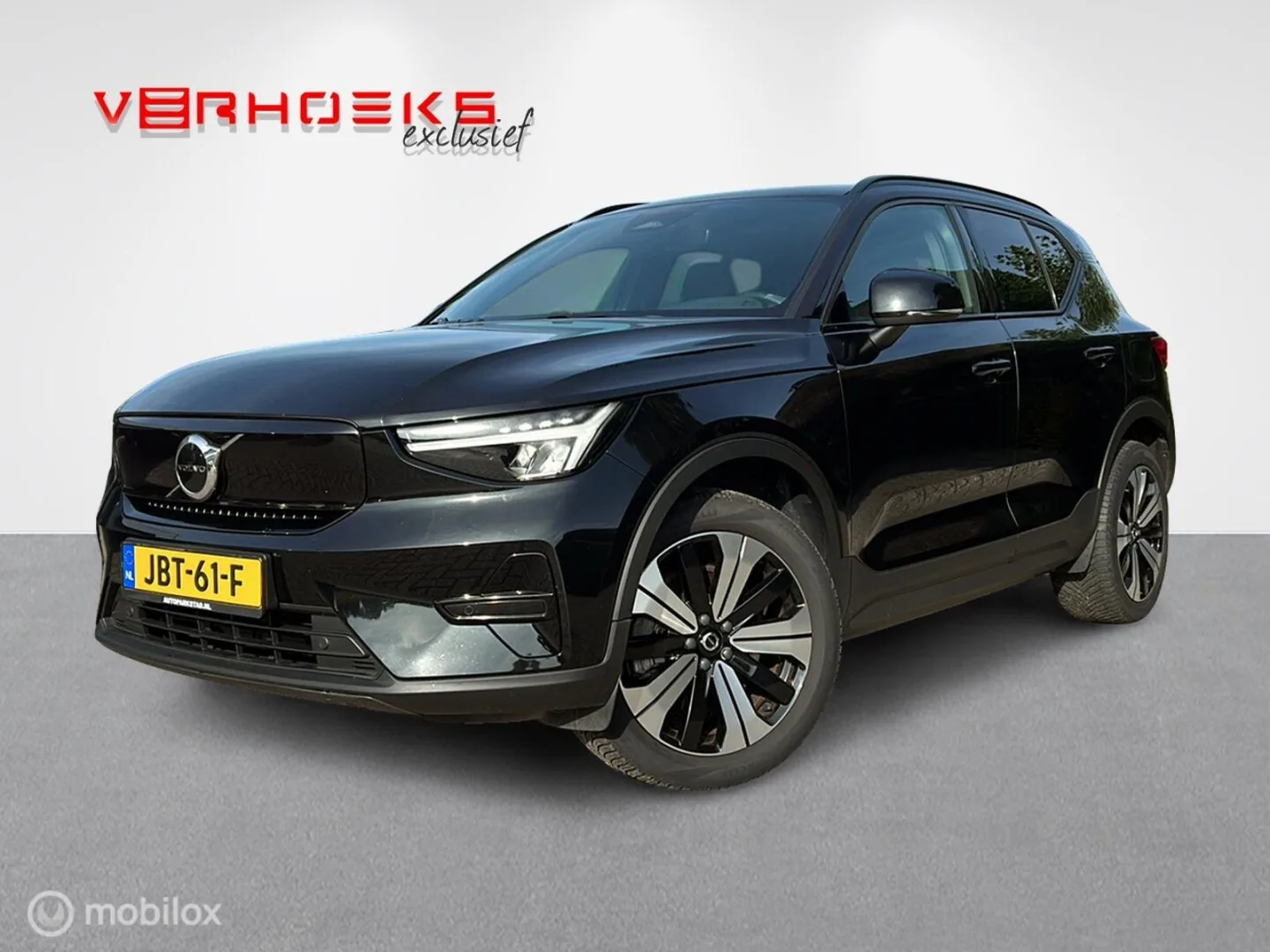 Volvo XC40 (2023) — foto 1