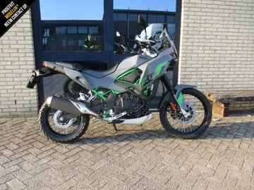 Kawasaki KLE500 SE (2026) — foto 1