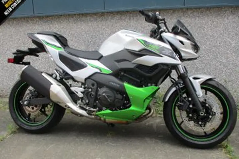 Kawasaki Z7 Hybrid (2026)