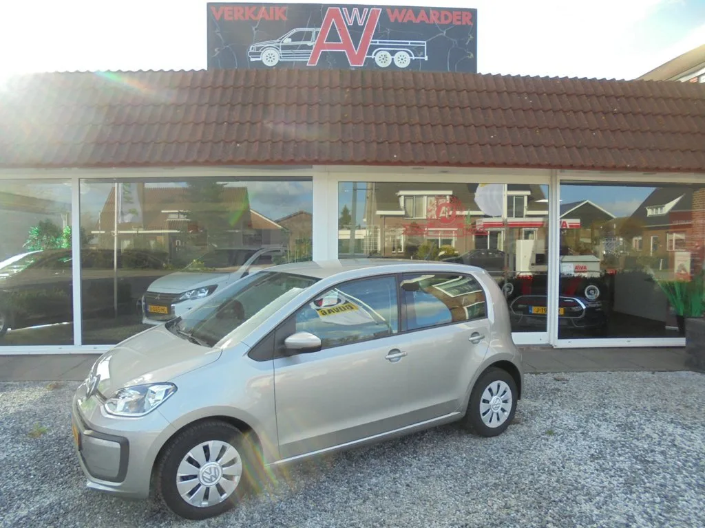 Volkswagen Up! (2019) — foto 1
