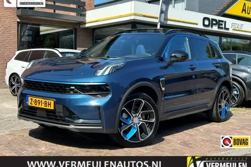 Lynk & Co 01 (2024)