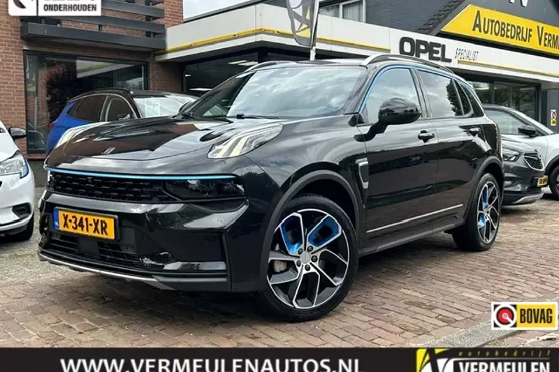Lynk & Co 01 (2024)