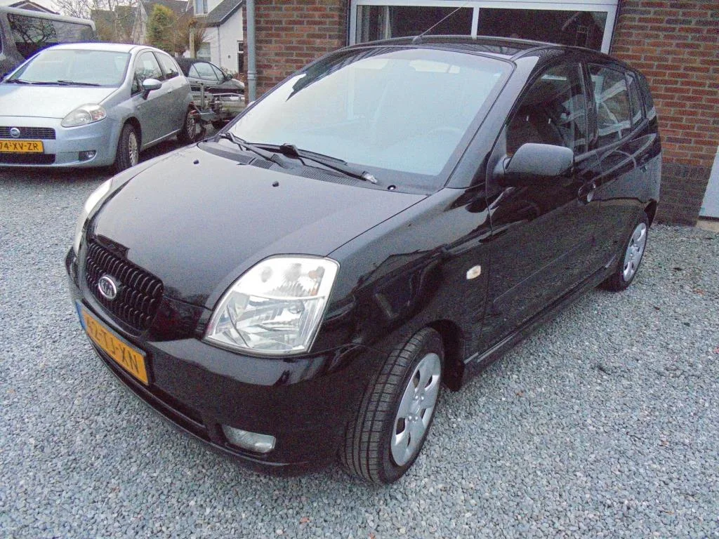 Kia Picanto (2006) — foto 1