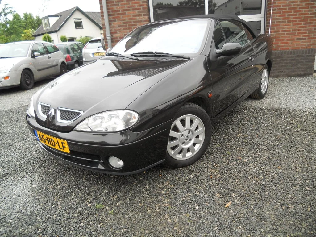 Renault Mégane (2001) — foto 1