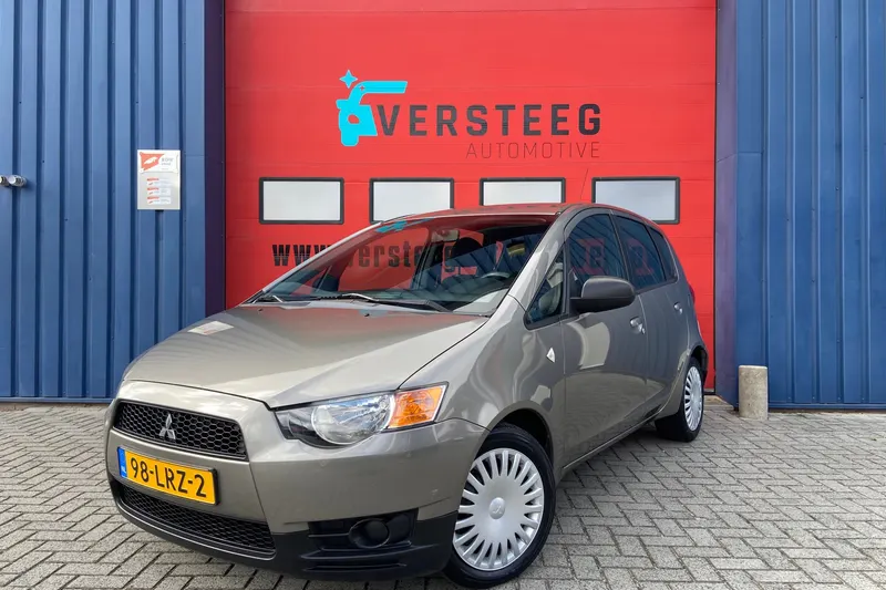 Mitsubishi Colt (2010)