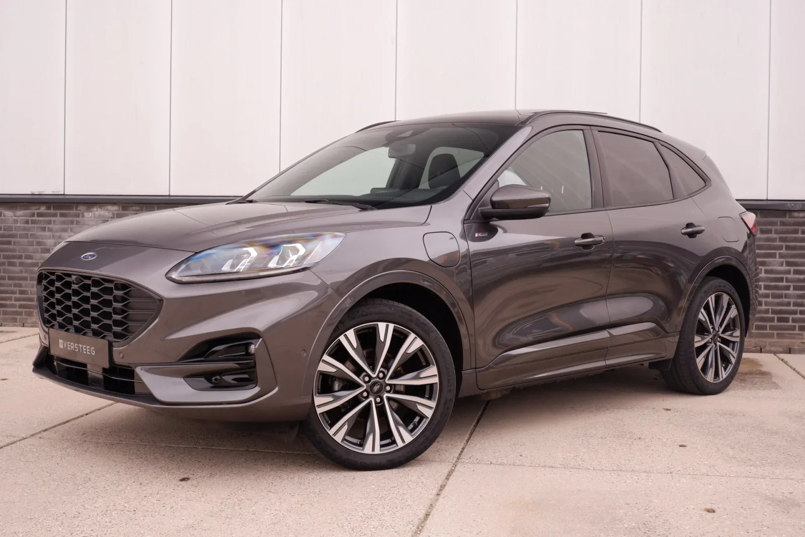 Ford Kuga (2022) — foto 1