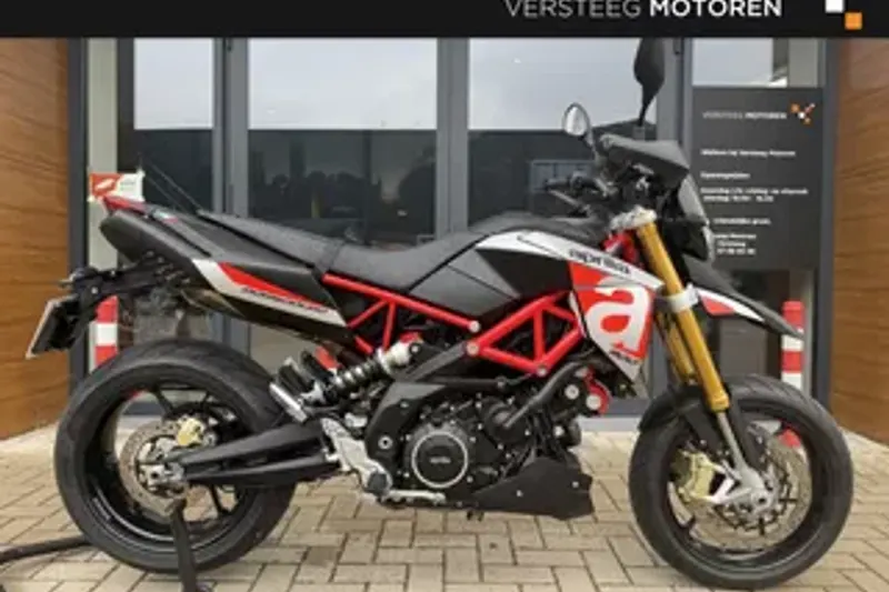 Aprilia Dorsoduro 900 (2017)