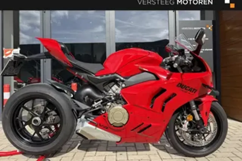Ducati Panigale V4 (2022)