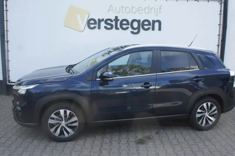 Suzuki S-Cross (2025)