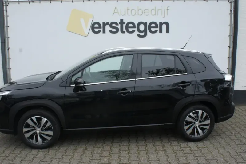 Suzuki S-Cross (2025)