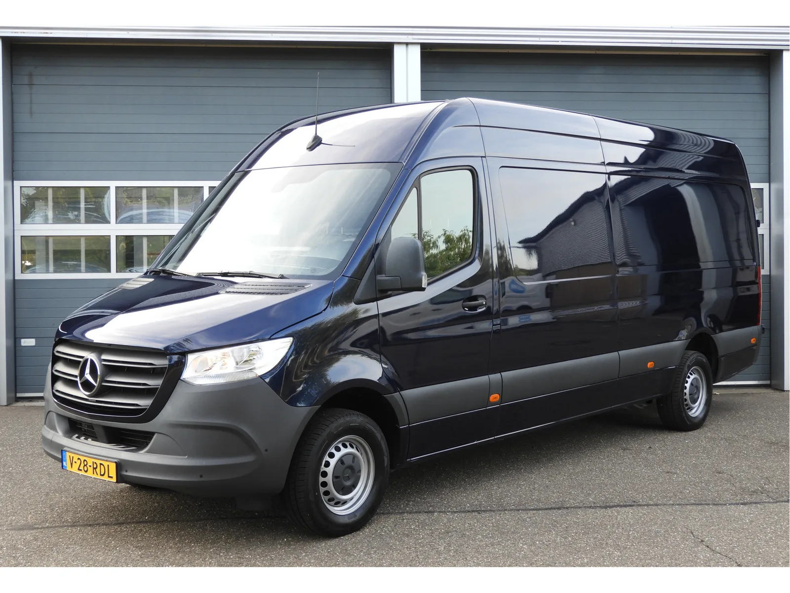 Mercedes-Benz Sprinter (2023) — foto 1